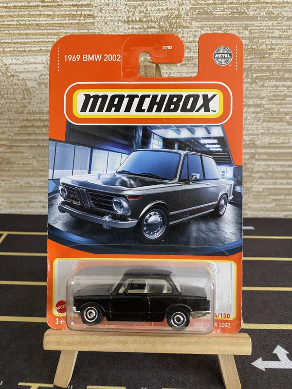 Matchbox_1969_BMW_2002_(2021_Release)_-_84/100_Official_Licensed_Product_Die-Cast_Car_(USA_IMPORTED)