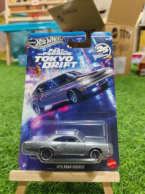 HotWheels_1:64_Scale_SILVER_SERIES_TOKYO_DRIFT_1970_ROAD_RUNNER_4/5_JKX08