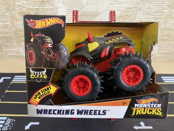 Hotwheels_Monster_Truck_STEER_CLEAR_CREATURE_BLUE_GCG03_2020