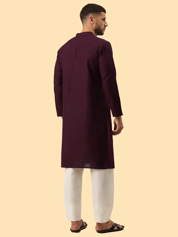 Brown_Pure_Cotton_Regular_Straight_Knee_Length_Solid_Kurta_For_Men