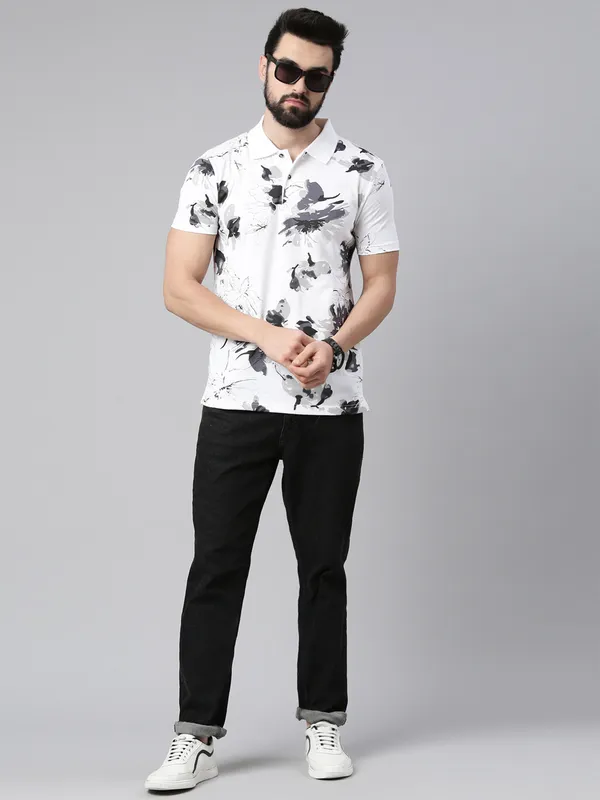White_Polo_Neck_Printed_Pure_Cotton_Tshirt_For_Men