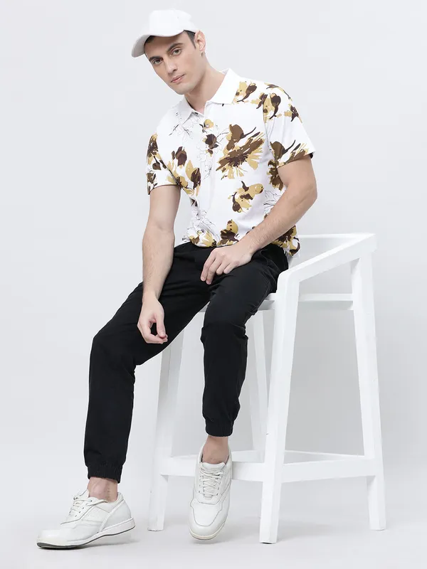 White_Polo_Neck_Printed_Pure_Cotton_Tshirt_For_Men