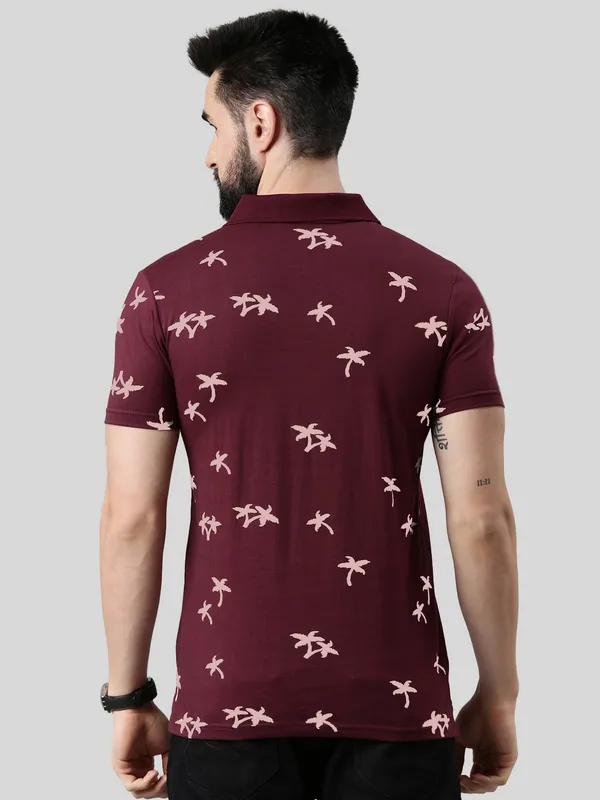 Maroon_Polo_Neck_Printed_Pure_Cotton_Tshirt_For_Men