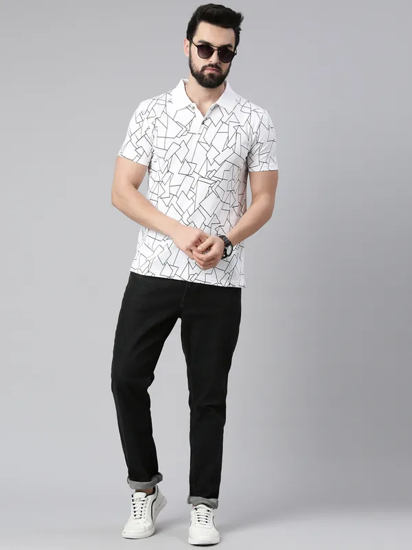 White_Printed_Pure_Cotton_Half_Sleeve_Casual_Tshirt_For_Men