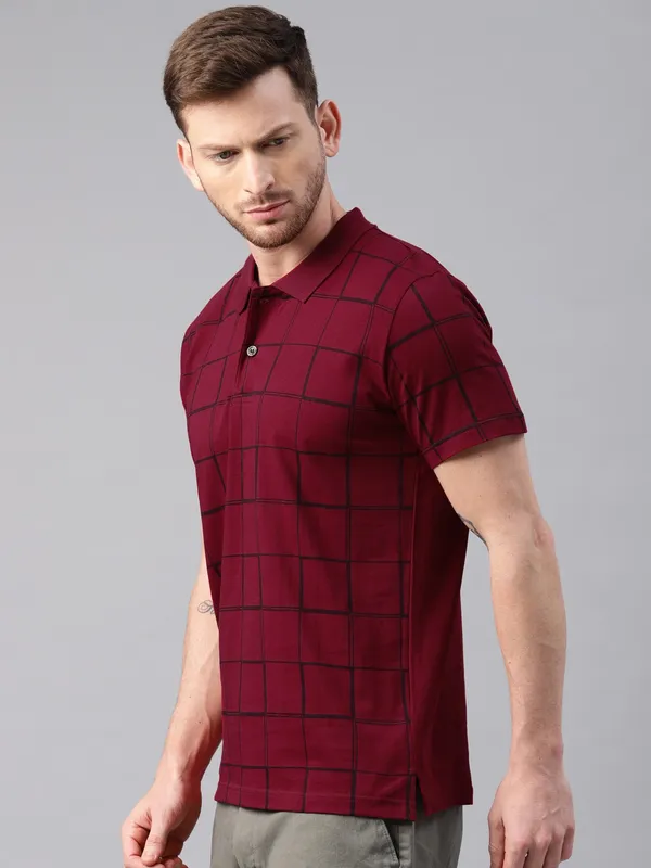 Red_Printed_Pure_Cotton_Half_Sleeve_Casual_Tshirt_For_Men