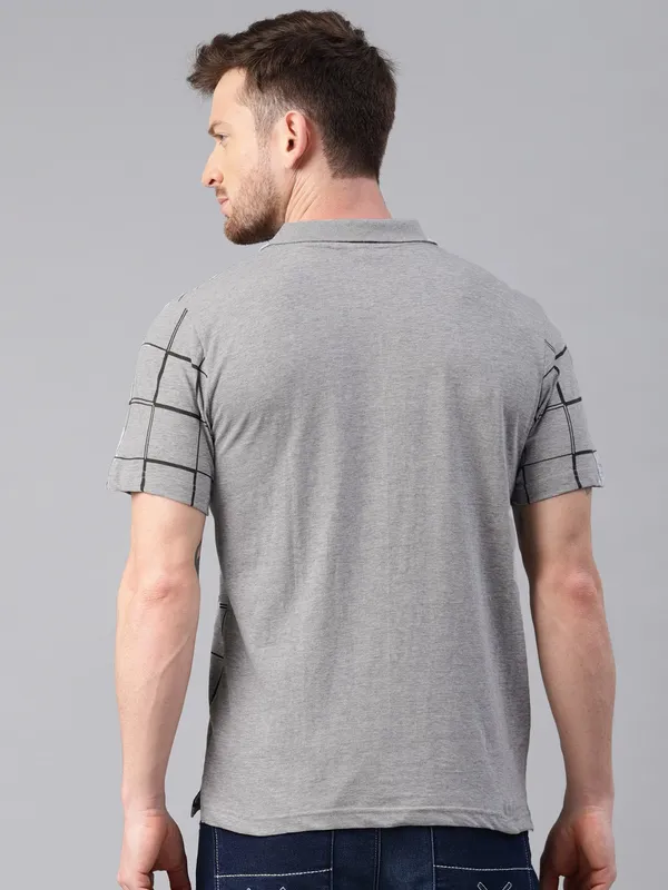 Grey_Printed_Pure_Cotton_Half_Sleeve_Casual_Tshirt_For_Men