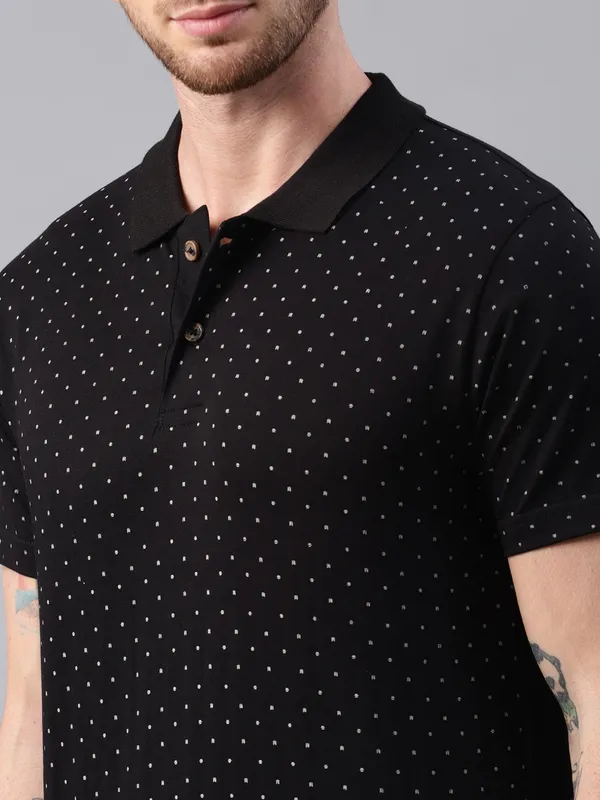 Black_Printed_Pure_Cotton_Half_Sleeve_Casual_Tshirt_For_Men