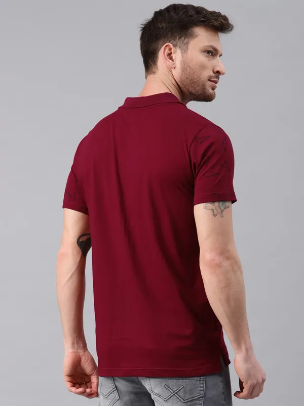 Red_Printed_Pure_Cotton_Half_Sleeve_Casual_Tshirt_For_Men