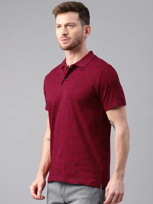 Red_Printed_Pure_Cotton_Half_Sleeve_Casual_Tshirt_For_Men