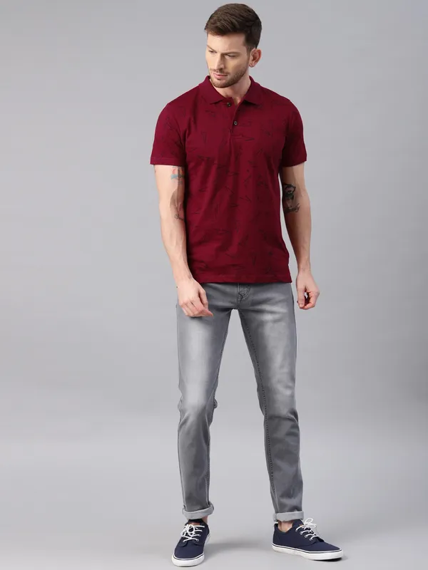 Red_Printed_Pure_Cotton_Half_Sleeve_Casual_Tshirt_For_Men