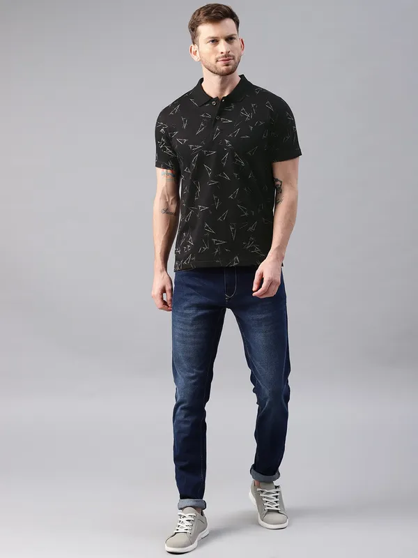 Black_Printed_Pure_Cotton_Half_Sleeve_Casual_Tshirt_For_Men
