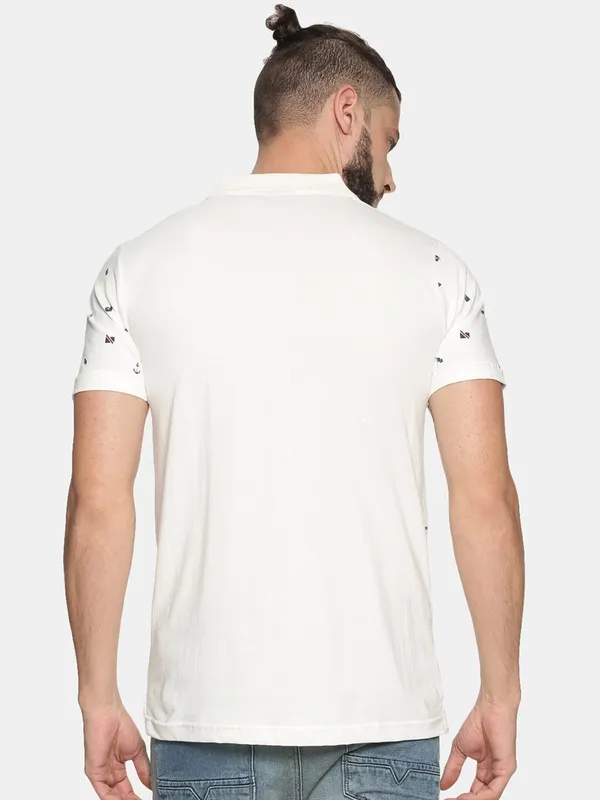 White_Polo_Neck_Printed_Pure_Cotton_Tshirt_For_Men