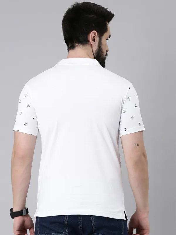 White_Printed_Pure_Cotton_Half_Sleeve_Casual_Tshirt_For_Men