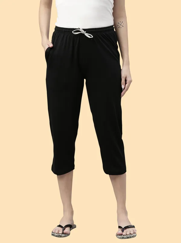Black_Cottton_Capri_For_Women