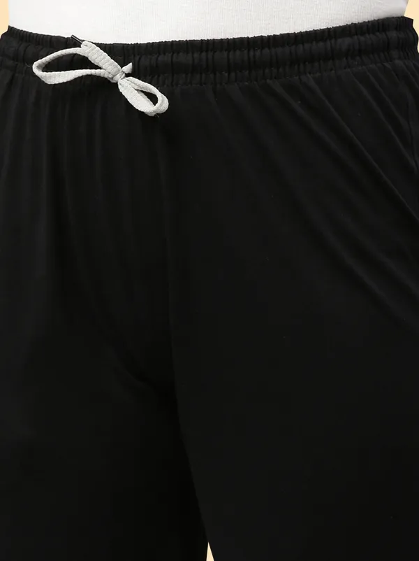 Black_Cottton_Capri_For_Women