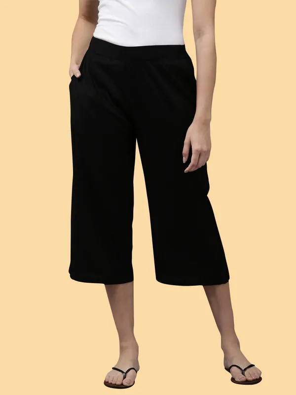 Black_Cottton_Capri_For_Women