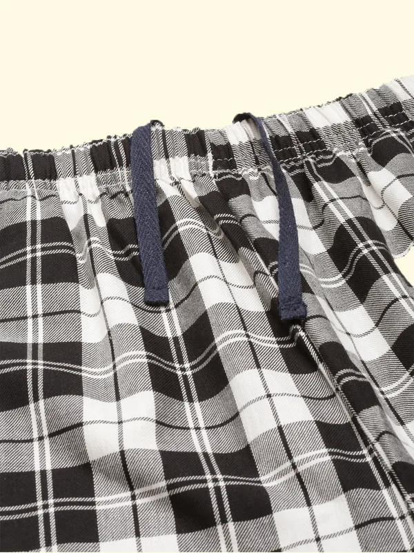 Black_Cottton_Capri_For_Women