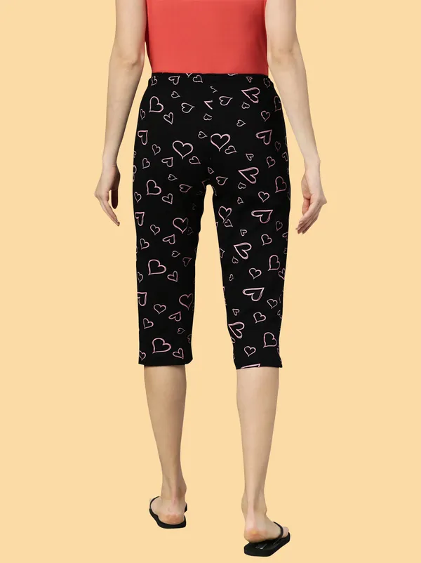 Black_Cottton_Capri_For_Women
