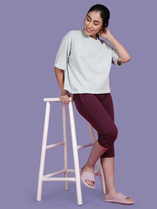Kryptic_Solid_cotton_relaxed_fit_lounge_capri_with_side_pocket_Women_Red_Capri