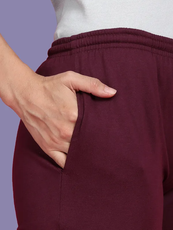 Kryptic_Solid_cotton_relaxed_fit_lounge_capri_with_side_pocket_Women_Red_Capri