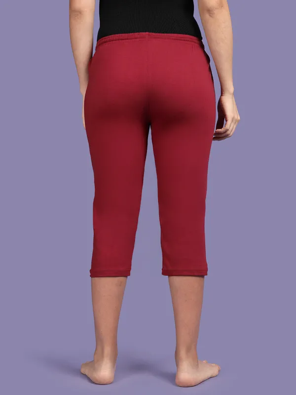 Kryptic_Solid_cotton_relaxed_fit_lounge_capri_with_side_pocket_Women_Maroon_Capri