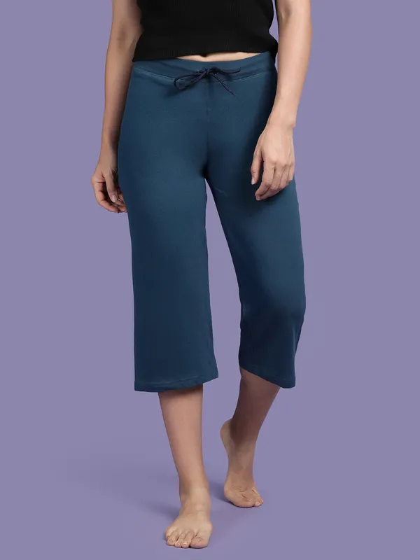 Kryptic_Solid_cotton_relaxed_fit_parallel_capri_with_side_pocket_Women_Light_Blue_Capri