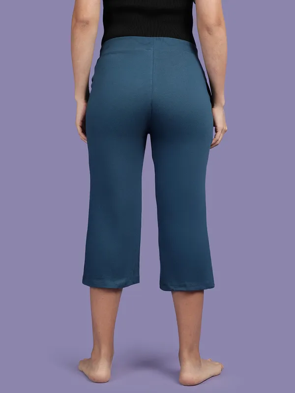Kryptic_Solid_cotton_relaxed_fit_parallel_capri_with_side_pocket_Women_Light_Blue_Capri