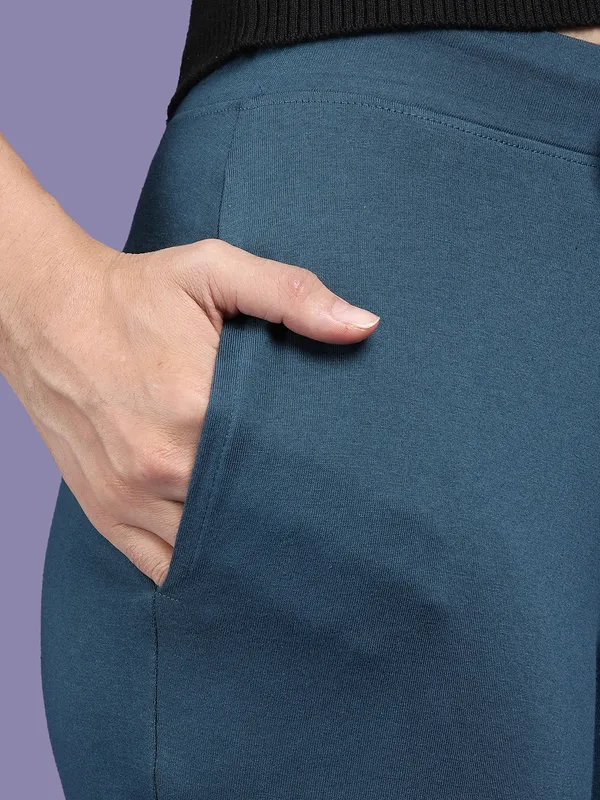 Kryptic_Solid_cotton_relaxed_fit_parallel_capri_with_side_pocket_Women_Light_Blue_Capri