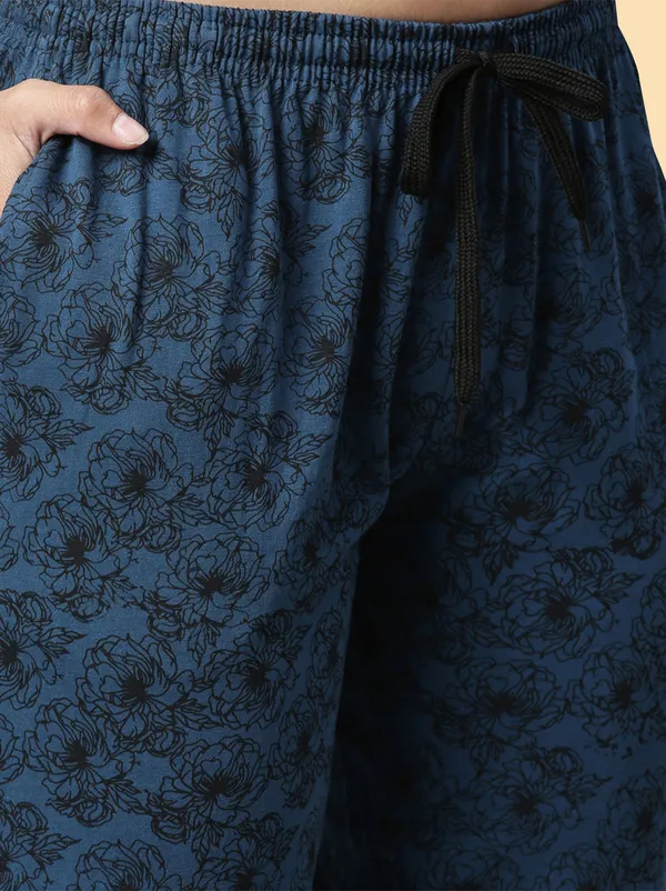 Blue_Cottton_Capri_For_Women