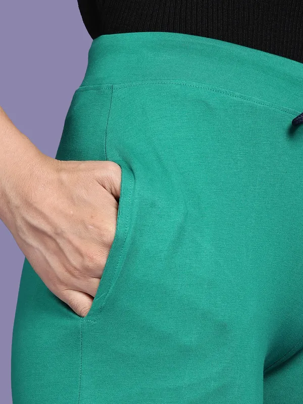 Kryptic_Solid_cotton_relaxed_fit_parallel_capri_with_side_pocket_Women_Light_Green_Capri