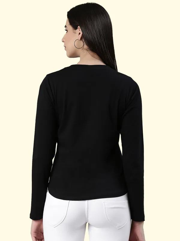 Black_Solid_Round_Neck_T-Shirt_For_Women