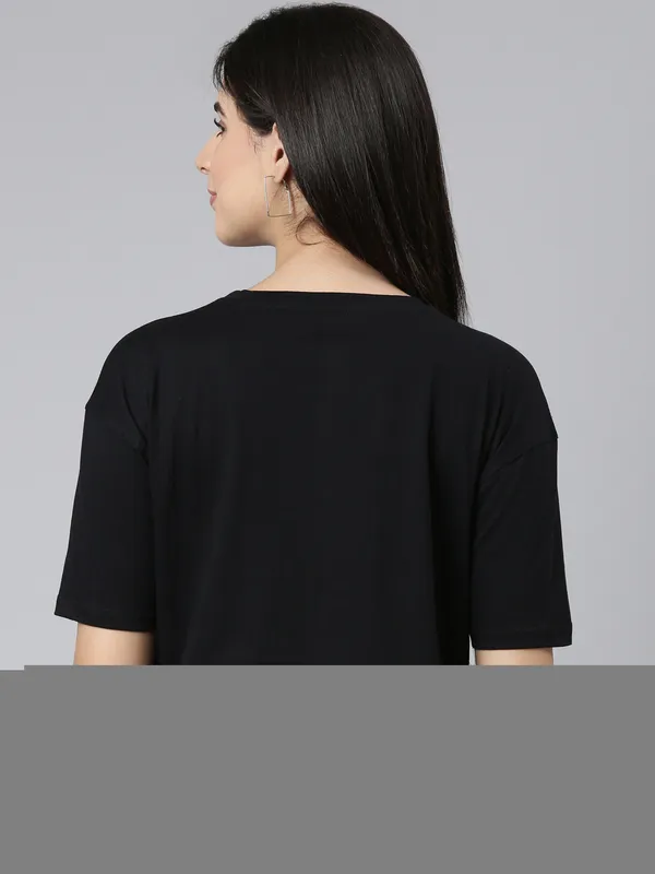 Black_Kryptic_Typography_Printed_Oversized_Drop-Shoulder_Sleeves_Cropped_Pure_Cotton_T-shirt