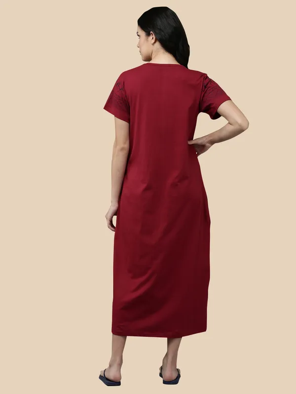 Maroon_Western_Wear_Nighty_For_Women