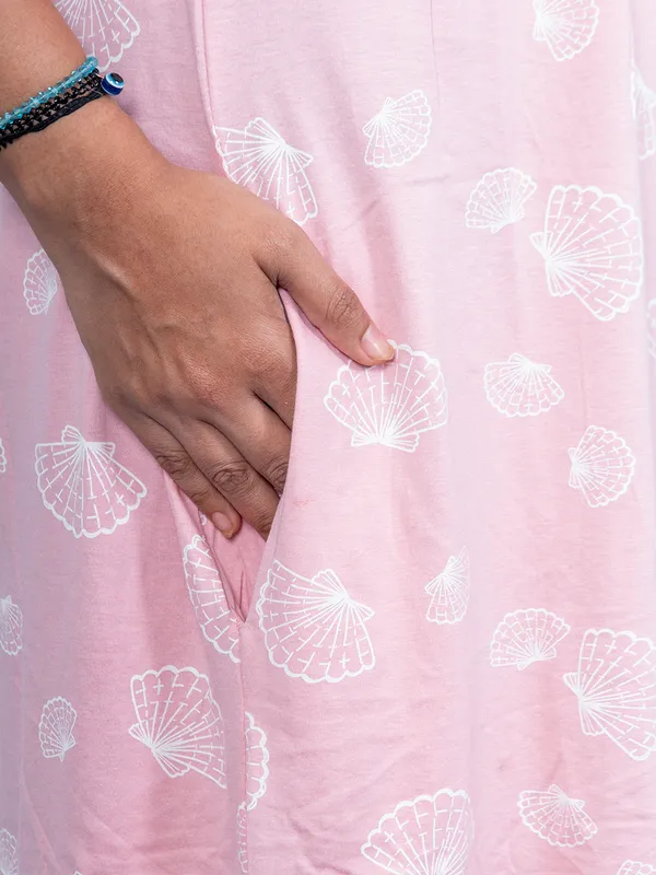 Pink_Western_Wear_Round_Neck_Nightdress_For_Women