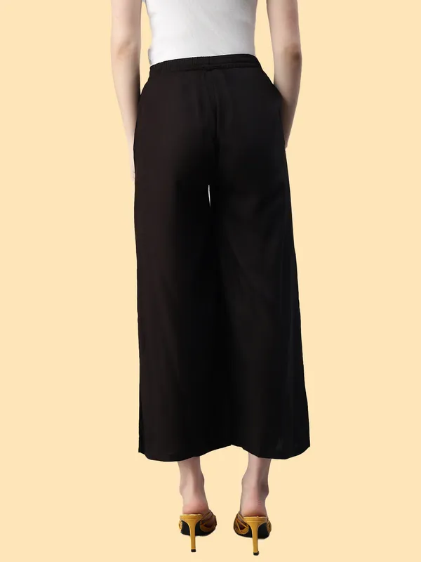 Black_Flared_Trousers_For_Women