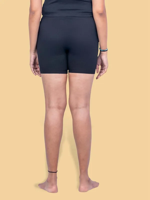 Black_Solid_Women_Casual_Shorts_For_Women