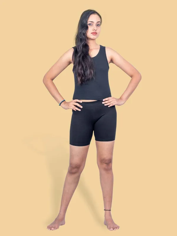 Black_Solid_Women_Casual_Shorts_For_Women