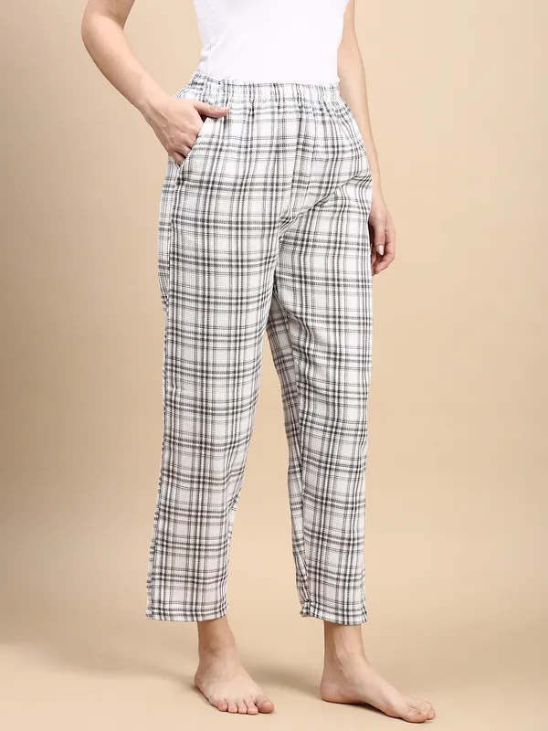 Kryptic_Women_Pyjama