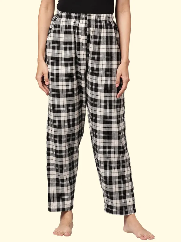 Black_Cotton_Pyjama_For_Women