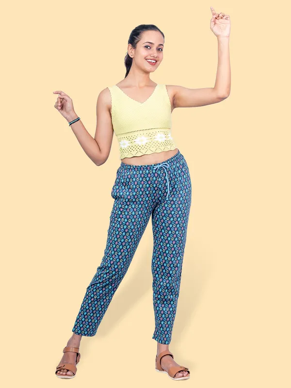 Blue_Cotton_Indi_Pyjama_For_Women