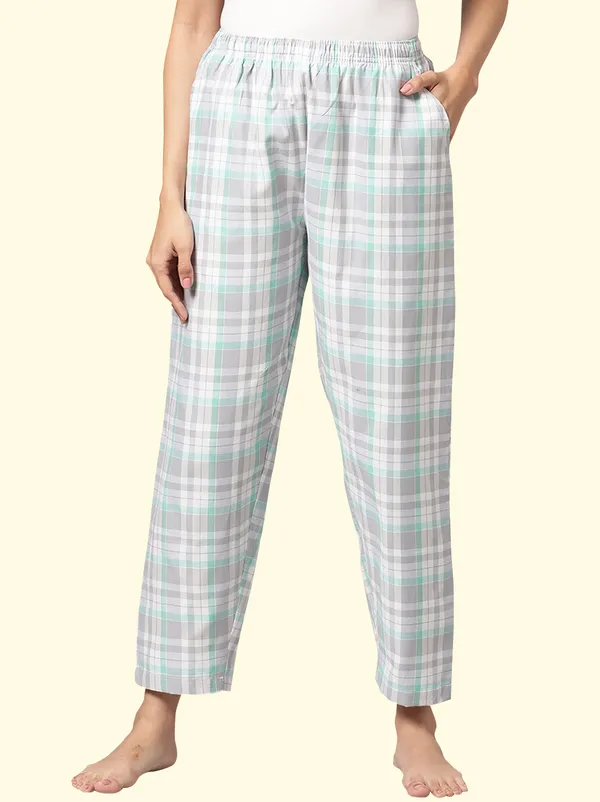 Grey_Cotton_Pyjama_For_Women