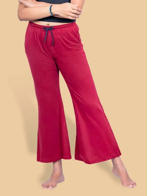 Maroon_Regular_Fit_Trousers_For_Women