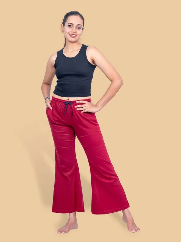 Maroon_Regular_Fit_Trousers_For_Women