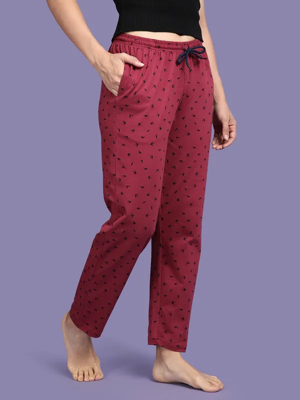 Maroon_Kryptic_Women_Printed_cotton_relaxed_fit_loungepant_with_side_pocket