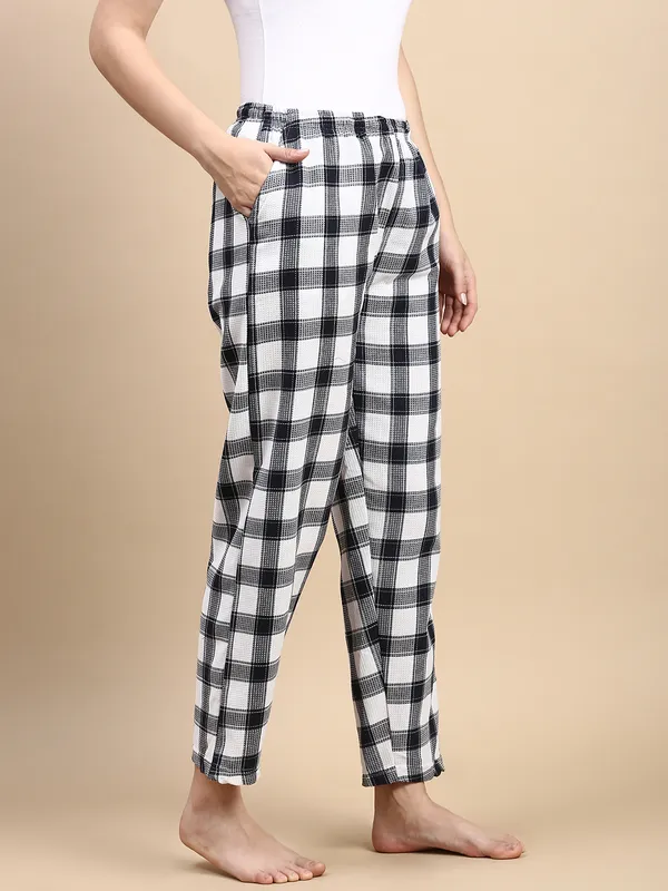 Kryptic_Women_Pyjama