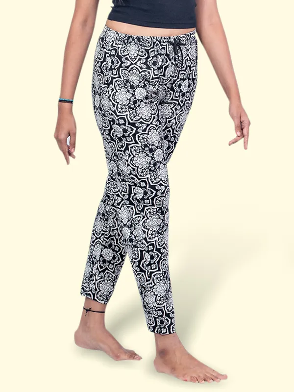 Black_Cotton_Indi_Pyjama_For_Women