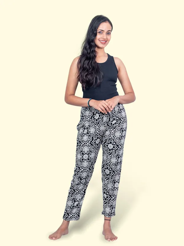 Black_Cotton_Indi_Pyjama_For_Women