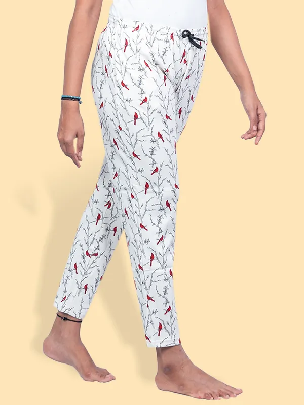 White_Cotton_Indi_Pyjama_For_Women