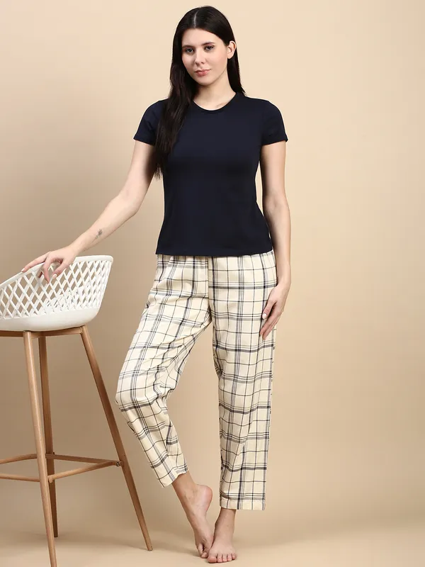 Kryptic_Women_Pyjama