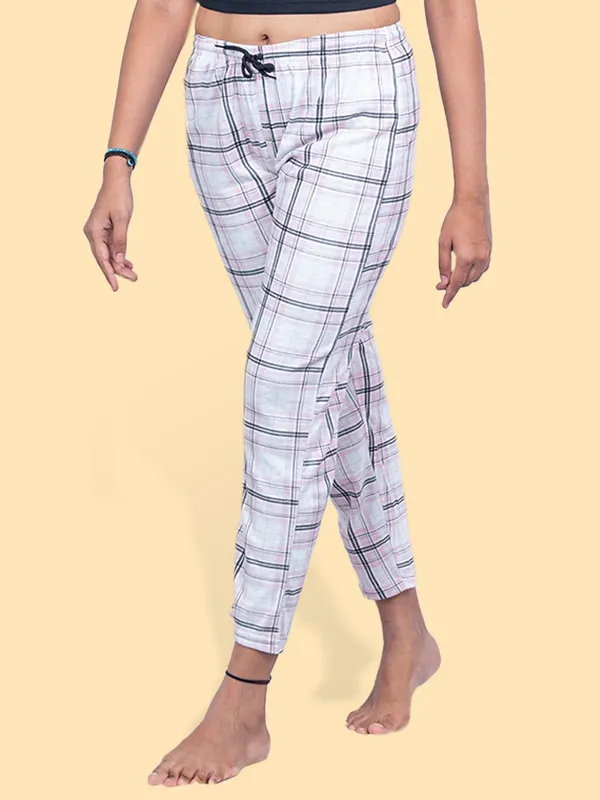 Pastel_Pink_Cotton_Indi_Pyjama_For_Women